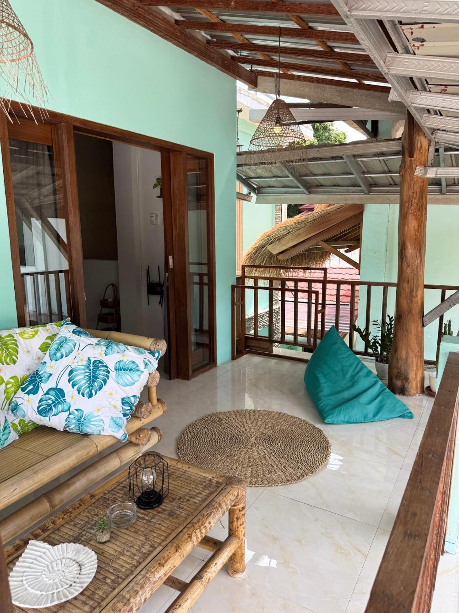 Secret Spot Surf And Stay Kuta  Exterior foto