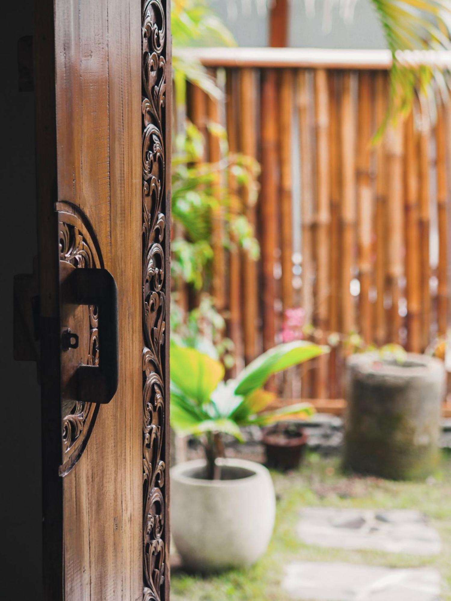 Secret Spot Surf And Stay Kuta  Exterior foto
