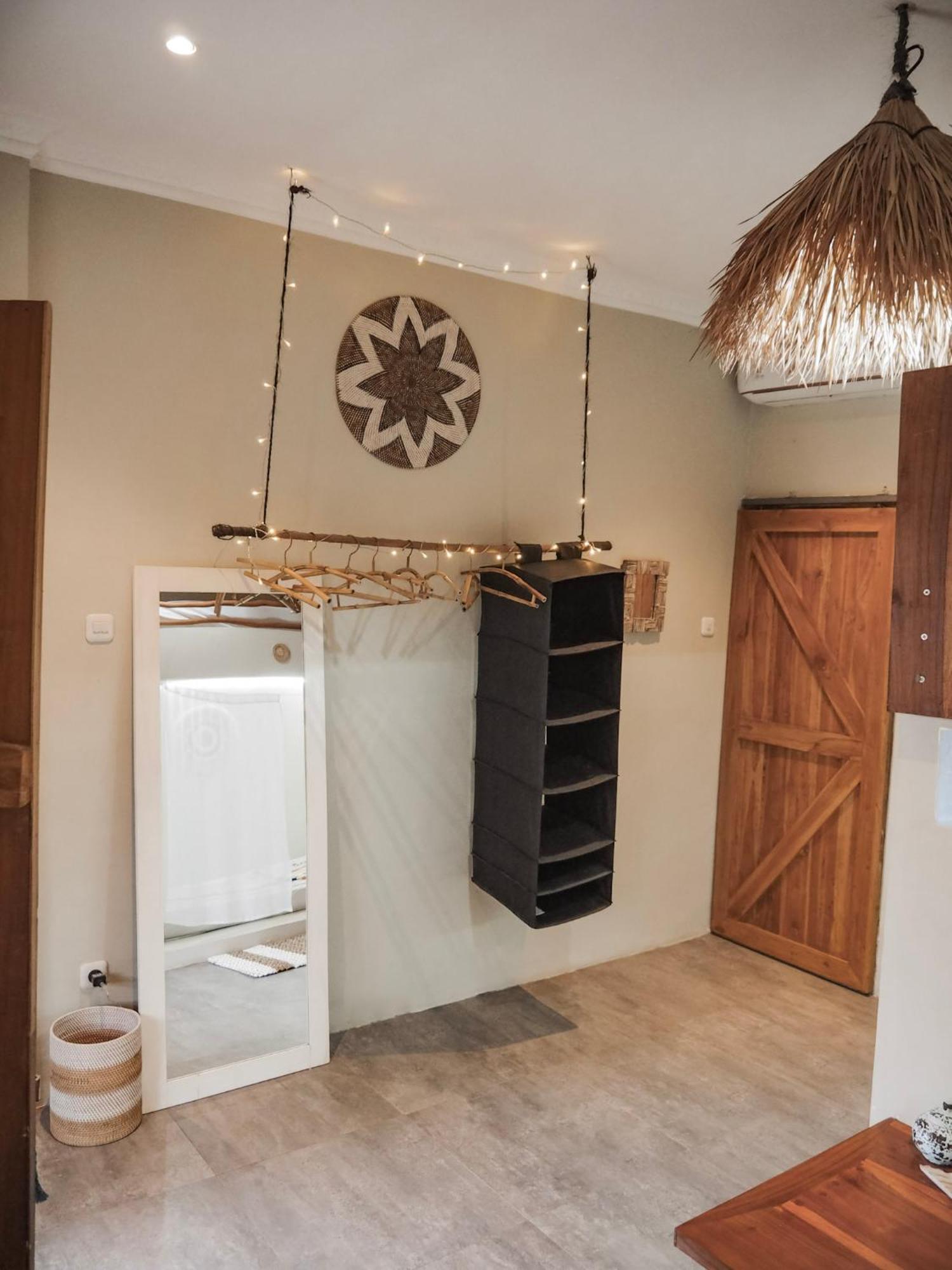 Secret Spot Surf And Stay Kuta  Exterior foto